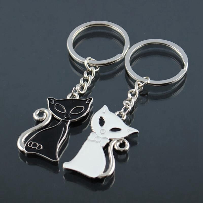 2pcs Porte-clés Couple De Chat Noir Et Blanc Créatif