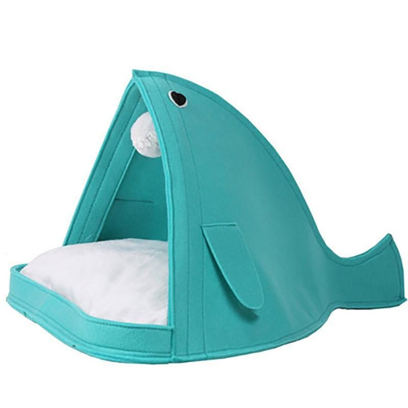 Bouche Ouverte Mignon Lit De Chat Requin