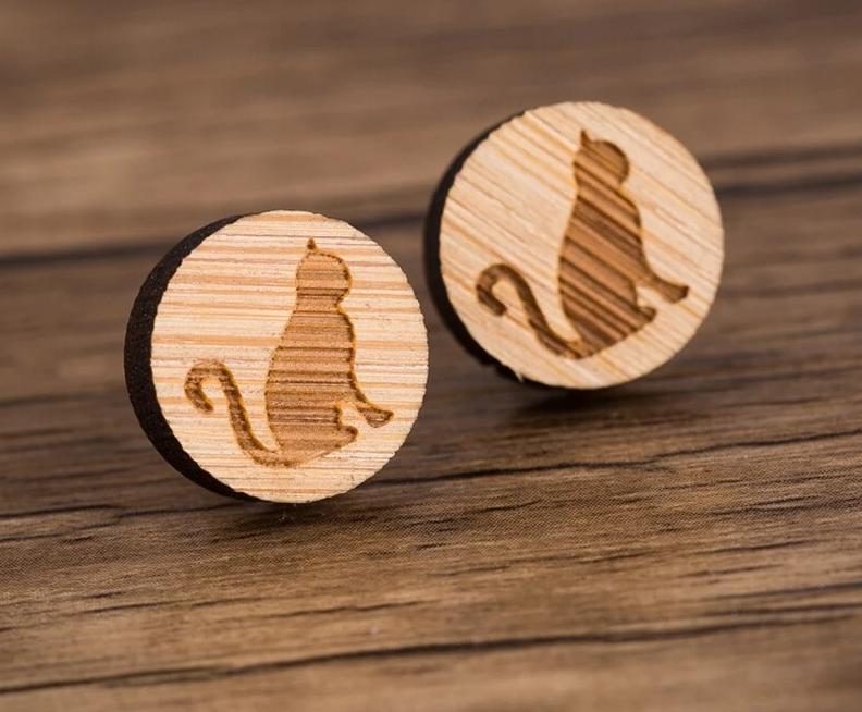 Boucles D'oreilles En Bois De Chat