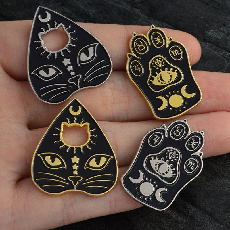 Broches De Conception De Chat Magique