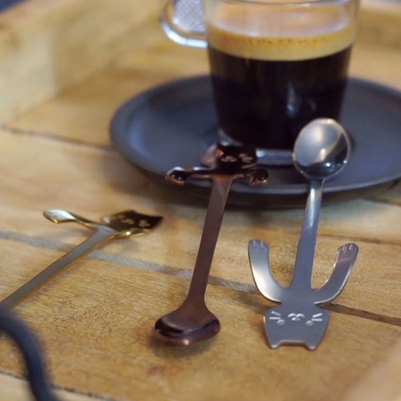 Cuillère À Café Et À Thé Design Chat Créatif