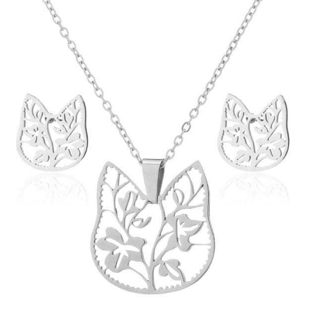 Ensemble De Collier De Fleurs De Chat