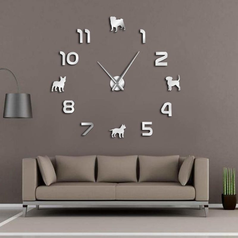 Horloge Murale De Différentes Races De Chiens