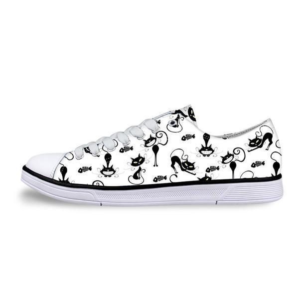 Motif De Chat Baskets En Toile Décontractée Pour Femmes Dans Des Chaussures Blanches