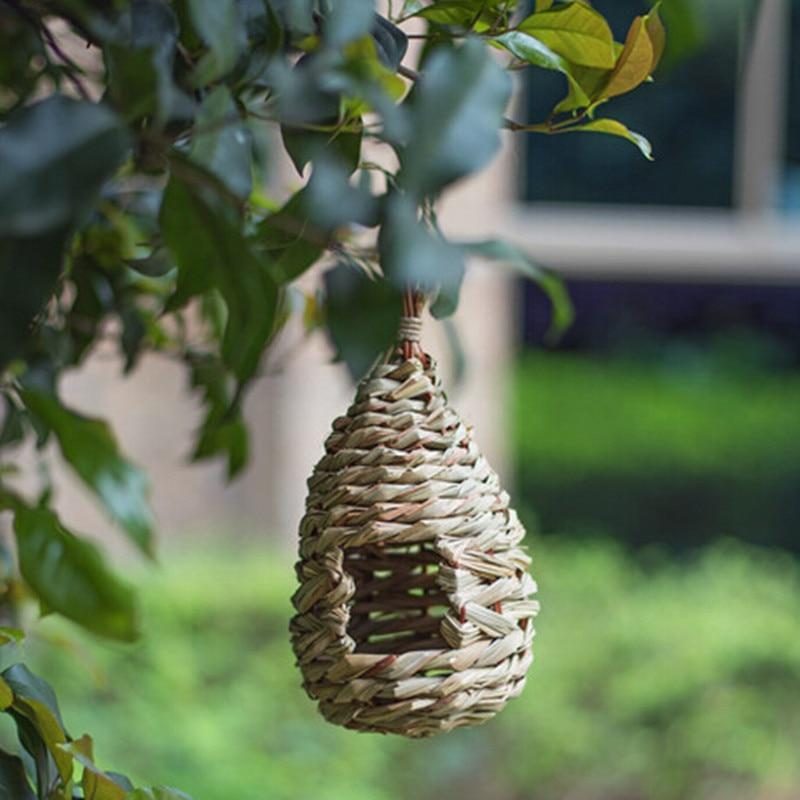 Nid De Maison D'élevage D'oiseaux En Paille Tissé À La Main