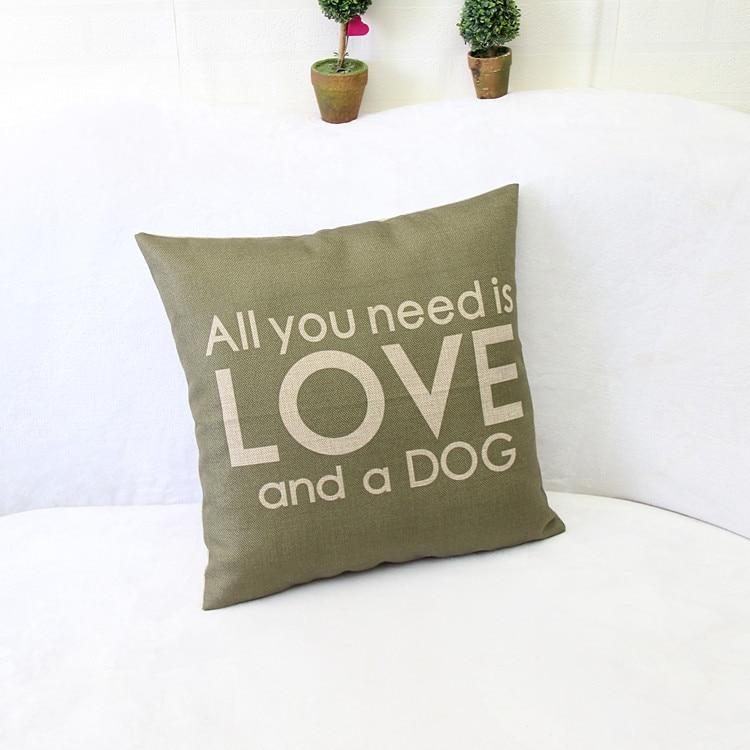 Tout Ce Dont Vous Avez Besoin Est D'amour Et D'une Housse De Coussin Pour Chien