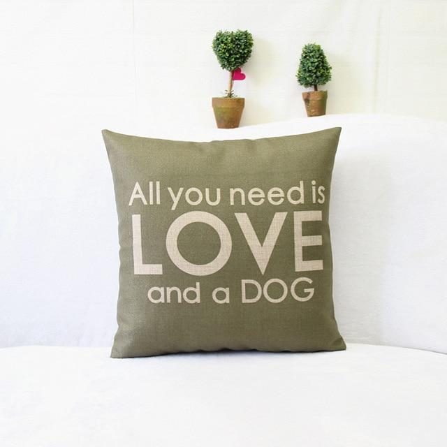 Tout Ce Dont Vous Avez Besoin Est D'amour Et D'une Housse De Coussin Pour Chien